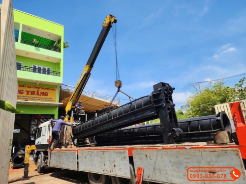 Giàn trượt búa đóng cọc